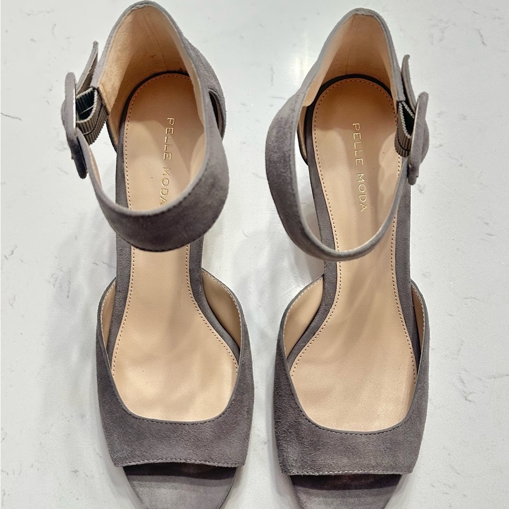 Pelle Moda Gray Suede Women's Heels